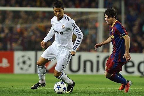 RONALDO DRIBBLING