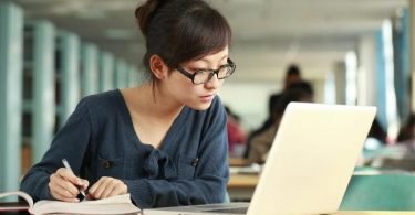How Online Courses Are Beneficial to Many Professions