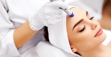 Microneedling: Benefits, Risk & More!